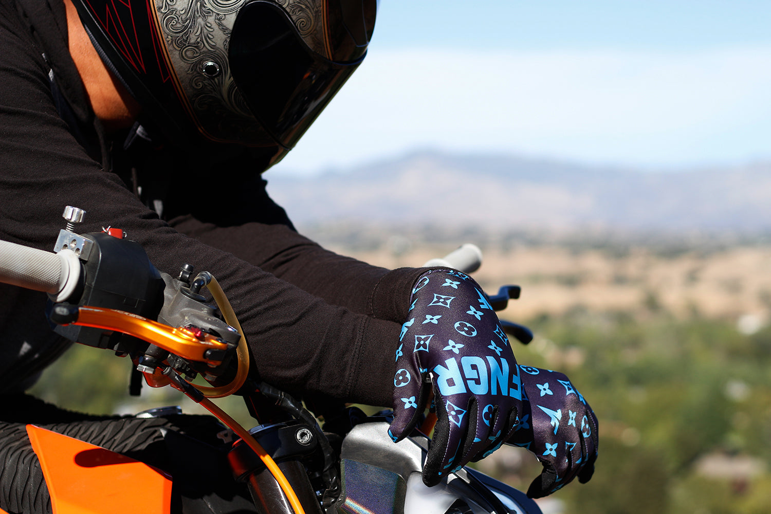 Gloves - FMX | MTB | Street - 1FNGR, LLC